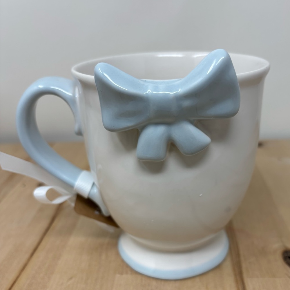 Rae Dunn Disney Princess Cinderella Mug Double Sided Blue Handle & Bow Trim New - Picture 2 of 4